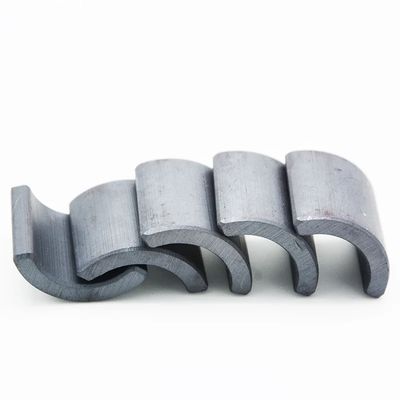 Специальные магниты из ферритовой дуги FB9B/FB12B 250°C Высокотемпературный устойчивый 450mT Brmax